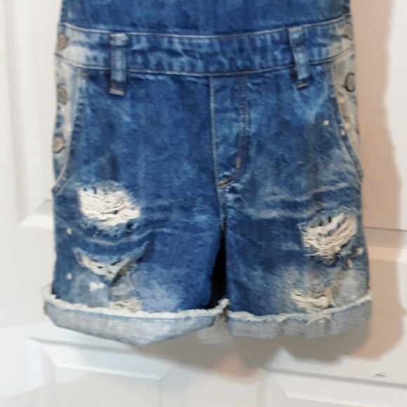 Garage distressed overall shorts - Picture 5 of 16